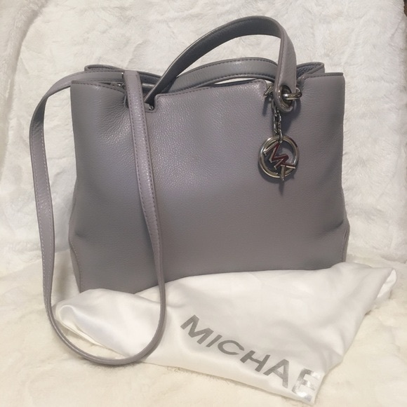 Michael Kors Handbags - Michael Kors Anabelle lilac handbag